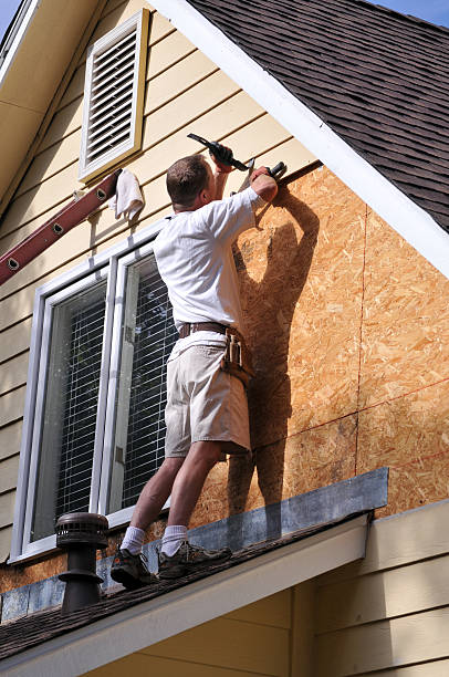 How To Choose The Right Materials for Your Siding Installation in 'Horse Shoe, NC